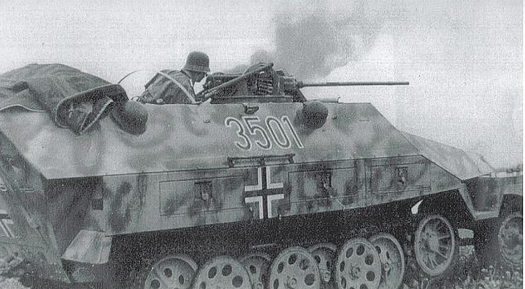 Історичне фото Sd. Kfz. 251