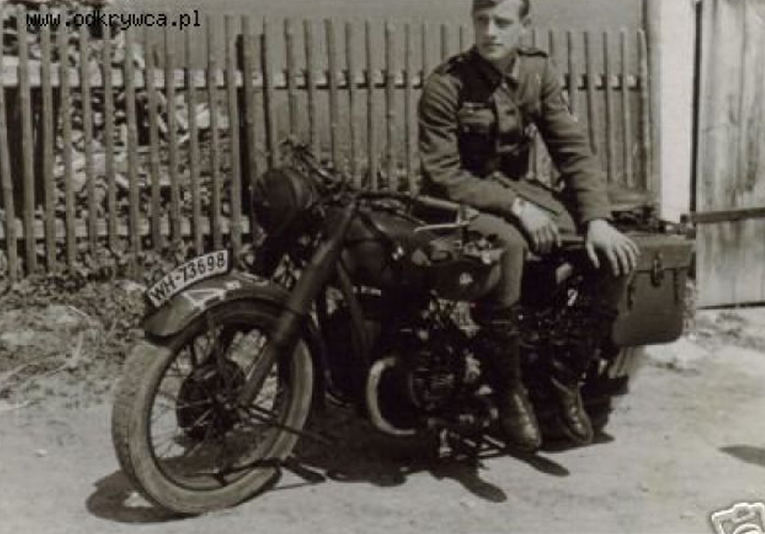 Історичне фото BMW R71