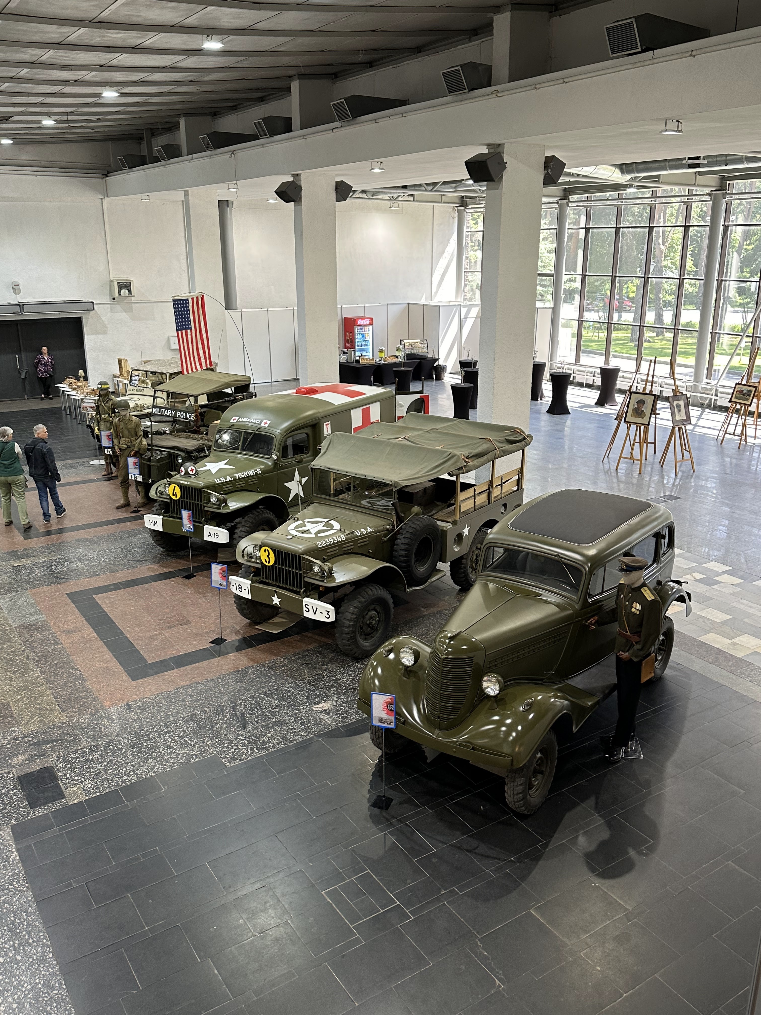 Зірки Old Car Land