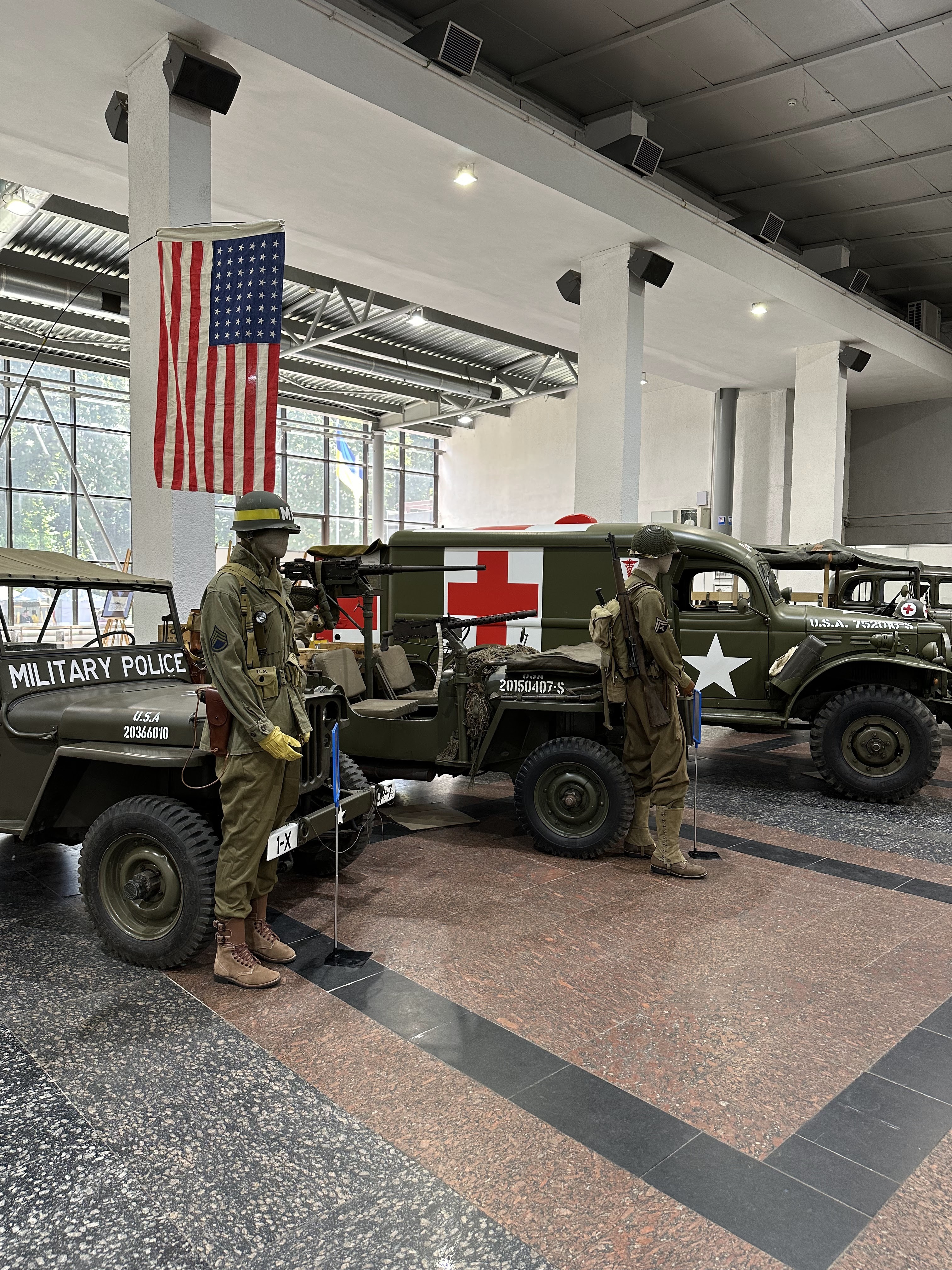 Зірки Old Car Land