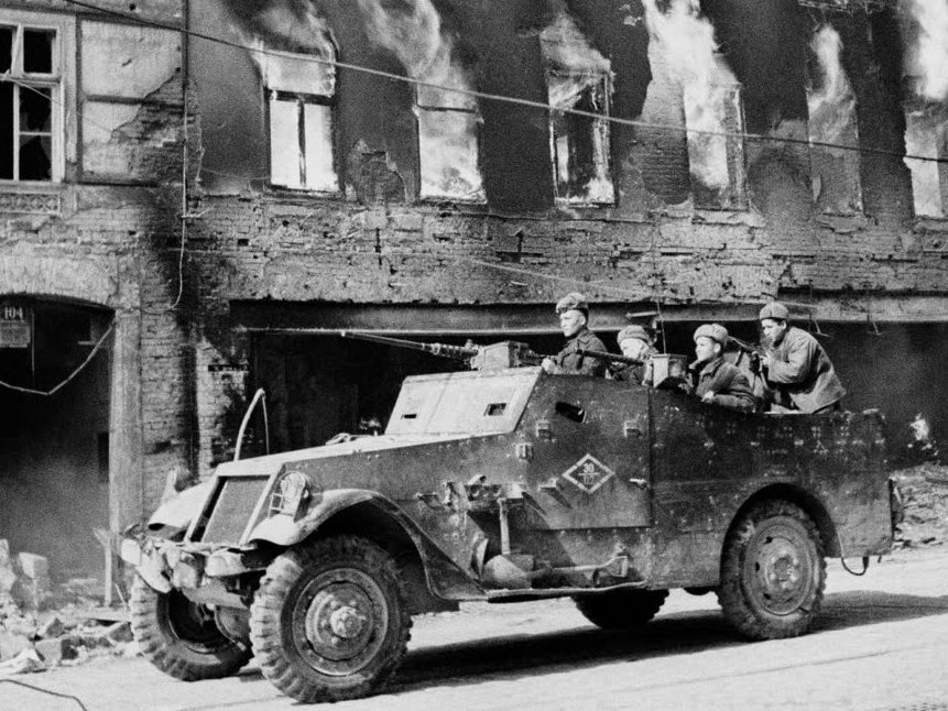 Історичне фото М3А1 Scout