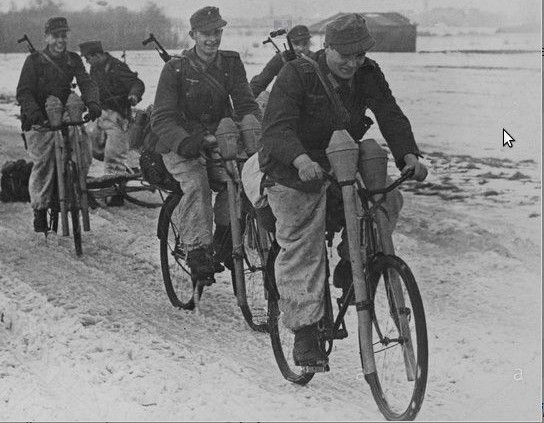 Історичне фото Truppenfahrrad