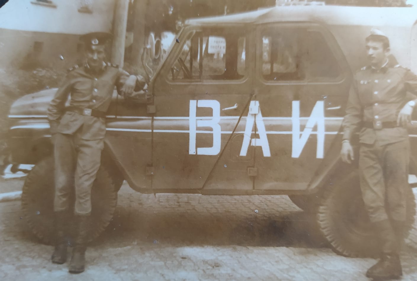 Історичне фото УАЗ-469